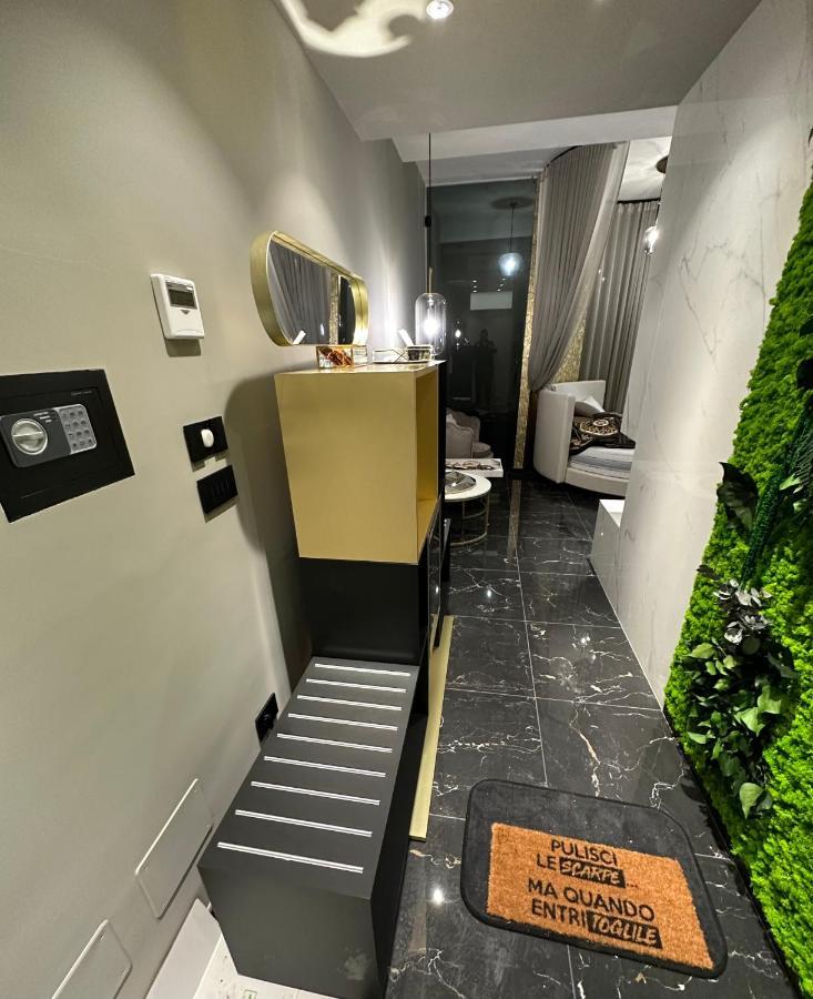 Versace Luxury Room Corleone Luaran gambar